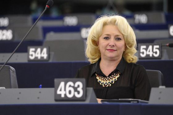 Premierul nu a spus cum a votat la referendumul pentru redefinirea familiei. Dăncilă și alți 20 de europarlamentari susțineau, în 2015, legalizarea căsătoriilor gay