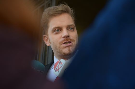 EXPLICAȚII noi și o surpriză în scandalul acuzațiilor. Ilan Laufer își PUBLICĂ certificatul de naștere