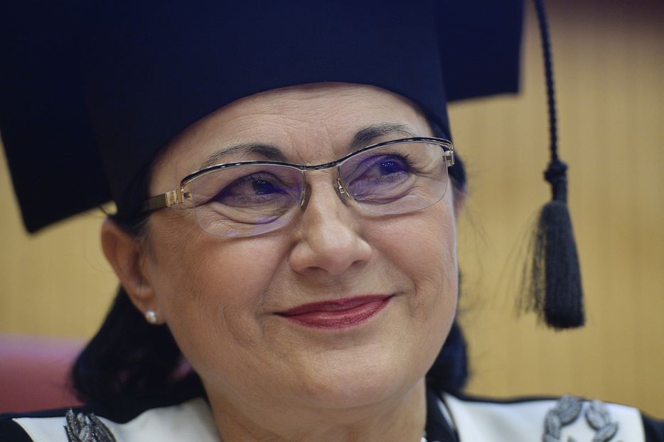 Ecaterina Andronescu, MINISTRUL EDUCAȚIEI pentru a patra oară. Băsescu: BLESTEMUL sistemului de educație REVINE în guvern