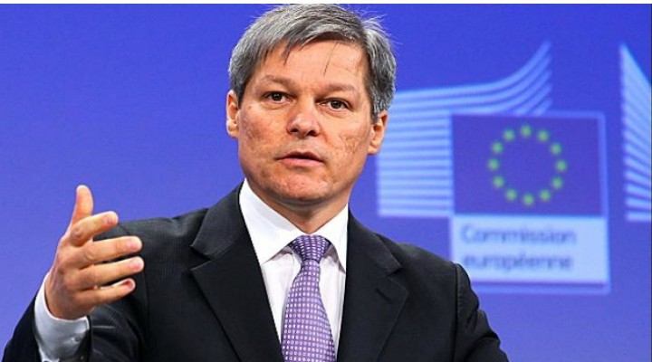 Dacian Cioloș: Niște oameni certați cu legea și cu bunul-simț caută să pună mâna pe tot ce poate fi drept și cinstit în România