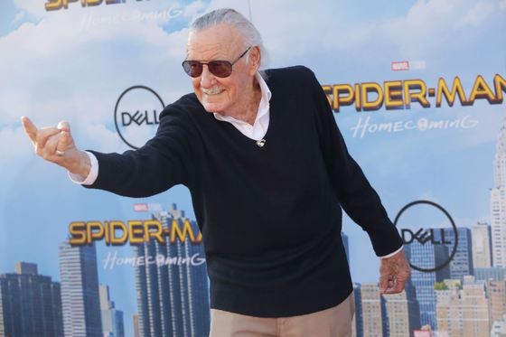 Părintele supereroilor a murit! Stan Lee, născut dintr-un tată român care și-a renegat țara, și-a ocupat locul printre stele