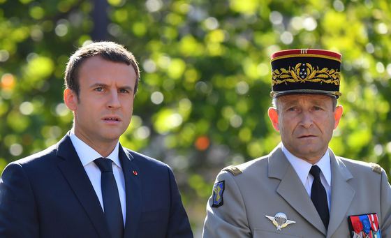 Macron insistă: UE trebuie să aibă propria ARMATĂ, pentru a se apăra de Rusia, China și SUA