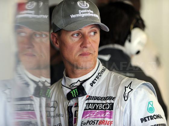 Noutăți despre starea de sănătate a lui Michael Schumacher: Am stat în fața lui, l-am ținut de mâini și l-am privit. S-a mai împlinit la față