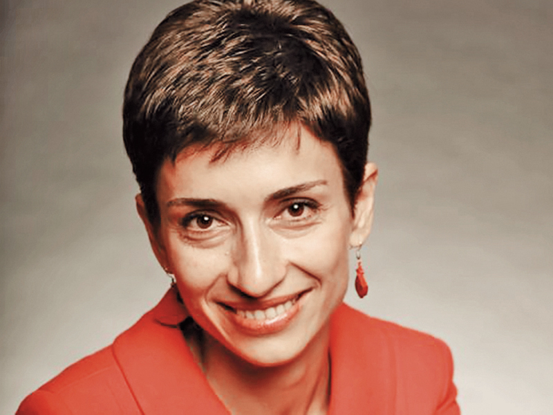 Oana Marinescu, consultant comunicare strategică, fost editor politic la ZF (1998–2000)