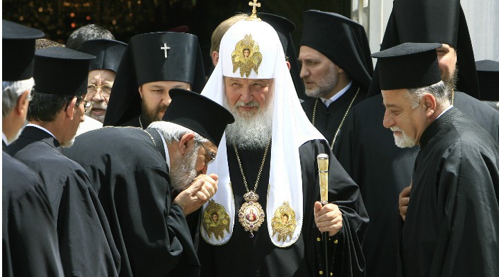 România trebuie să ia exemplu? Acord istoric în Grecia. 10.000 de preoți vor fi scoși de pe statul de plată