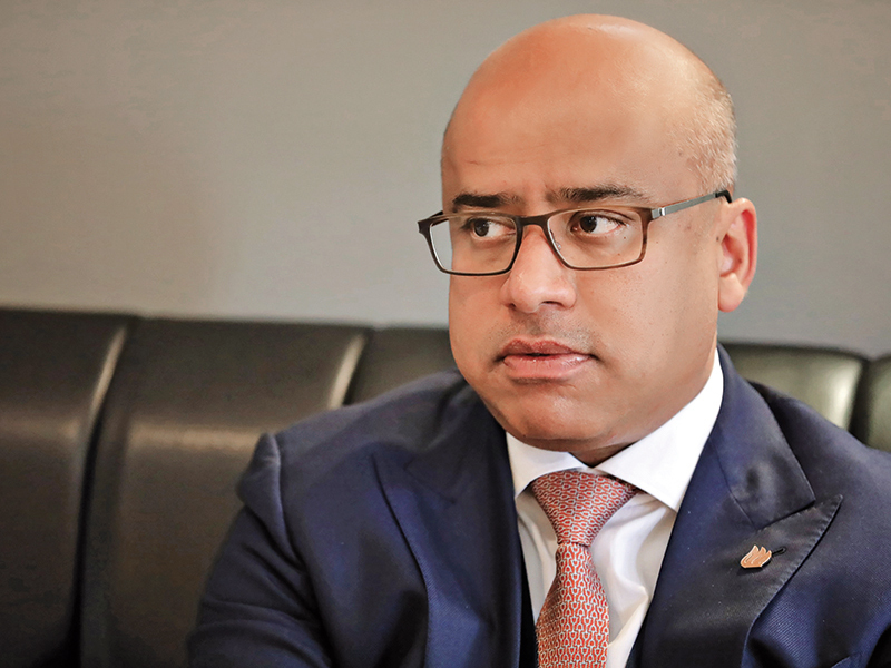 Cine este Sanjeev Gupta, omul de afaceri indian care cumpără Sidex Galați
