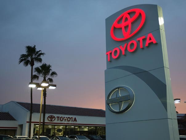 Toyota recheamă peste peste 1,6 milioane de vehicule pentru problemele cu sistemul airbag