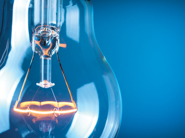 Prețul electricității sare pe bursă cu 14% după anunțul privind impozitarea companiilor din energie. România devine cea mai scumpă piață din regiune