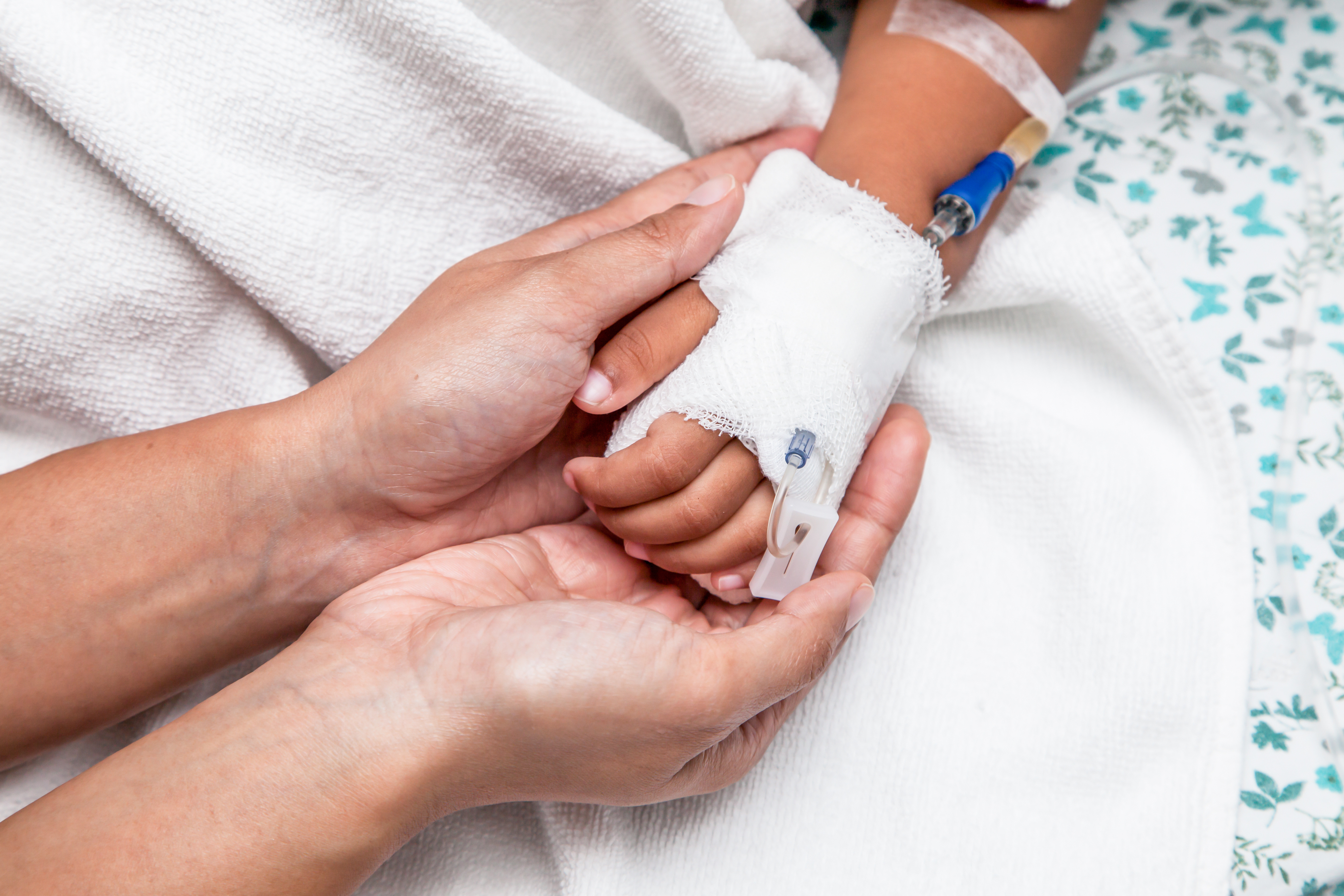 APEL UMANITAR: Vlăduț, copilul de doar 6 ani al colegului nostru, a fost diagnosticat cu neuroblastom și alte două tumori la plămâni. Are nevoie urgentă de ajutor