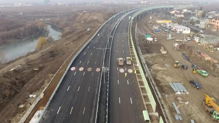 În sfârșit, prima autostradă urbană din România ar putea fi dată în folosință