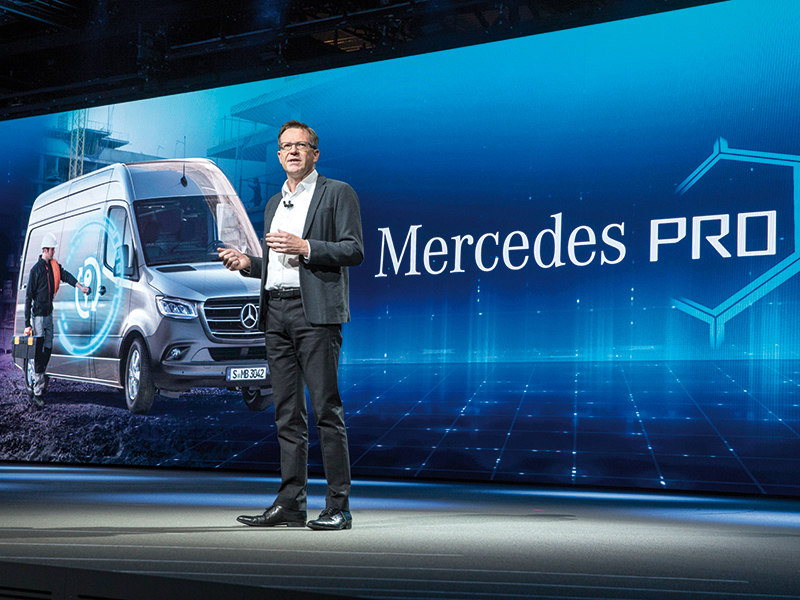 Electrificarea: noul standard pe piața vehiculelor comerciale