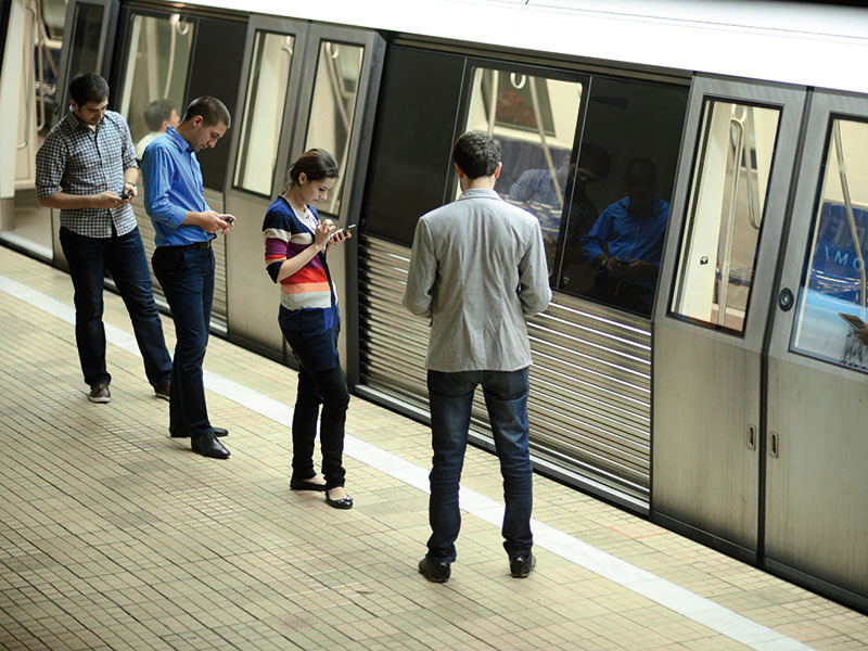 De ce anunță greve angajații Metrorex?
