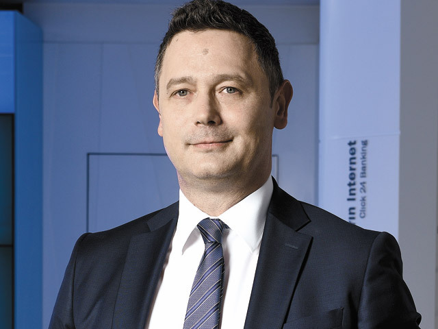 Impactul noii taxe impusă de guvern băncilor. Sergiu Manea, CEO BCR: Avem sub revizuire toate planurile de investiții pe care le aveam până acum
