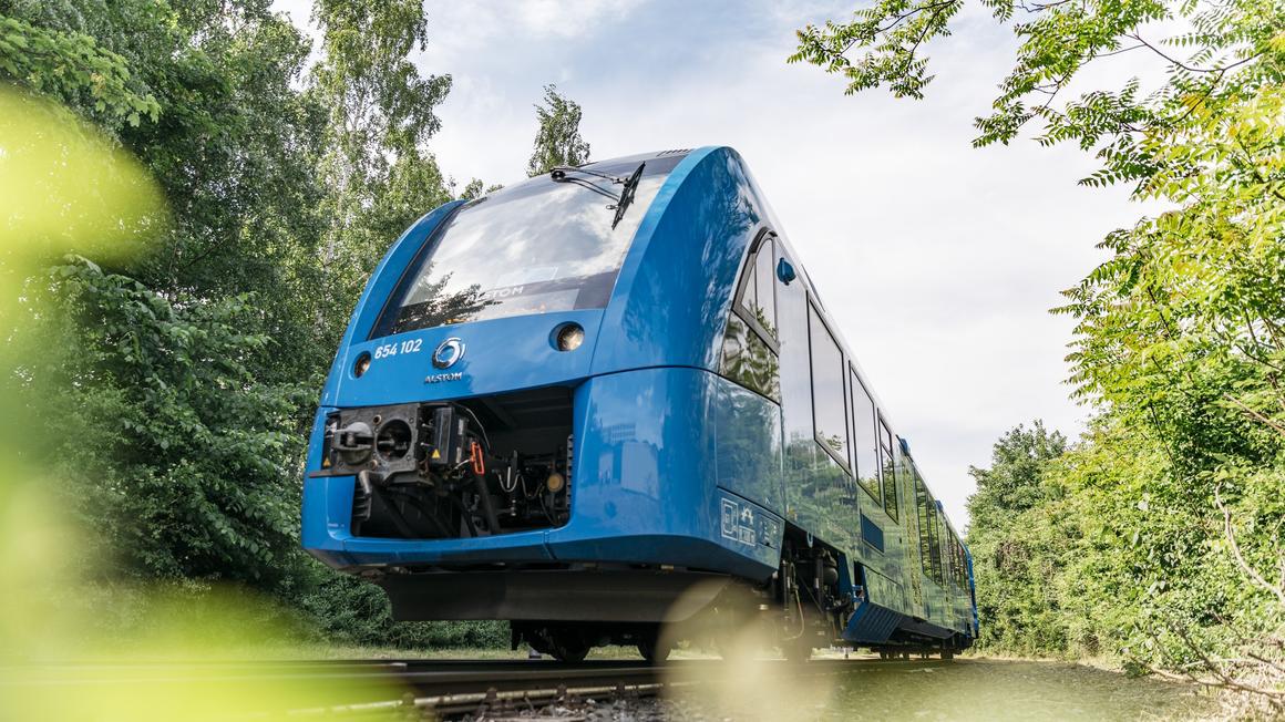 În doar trei ani, pe căile ferate britanice ar putea circula trenurile cu combustibil pe bază de hidrogen