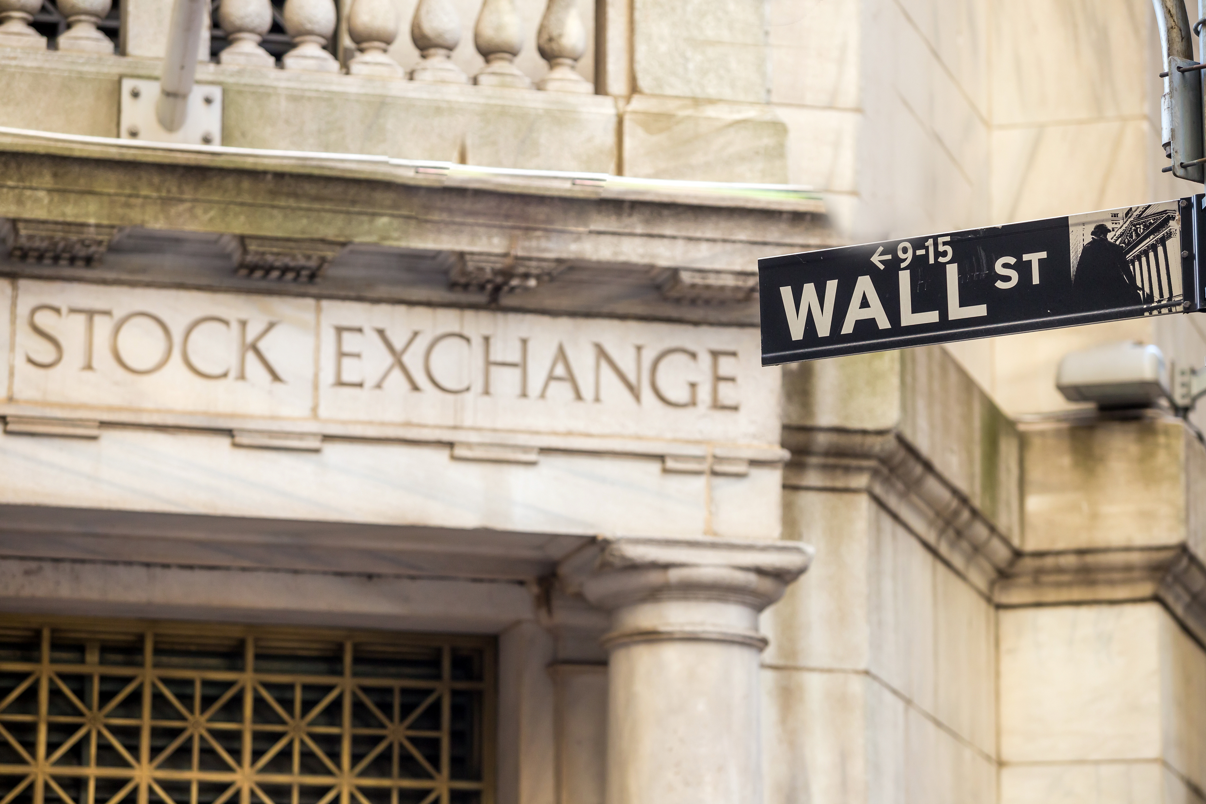 Se lansează o bursă low-cost în SUA: Morgan Stanley, UBS și Bank of America investesc într-o bursă care vrea să tranzacționeze mult mai ieftin decât Bursa din New York și Nasdaq
