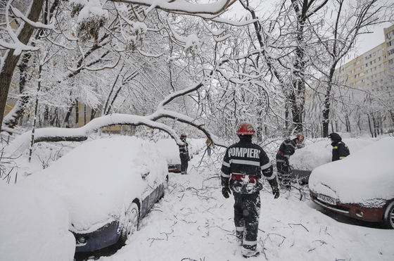ALERTĂ METEO: Codul galben de viscol a fost prelungit. Care sunt județele afectate