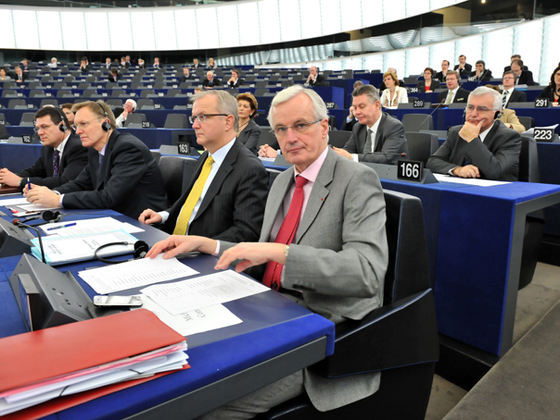 PE, dezbatere pe tema crizei generate de respingerea Acordului Brexit. Barnier evocă întoarcerea la masa negocierilor