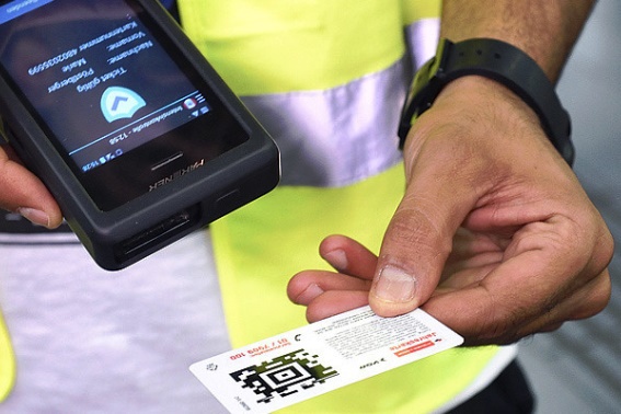 Orașul care a stabilit un record de CORECTITUDINE: călătorii din mijloacele de transport în comun sunt cei mai corecți din Europa