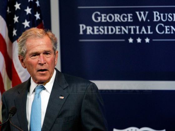 George W Bush a livrat pizza angajaților neplătiți. Serviciul Secret este „paralizat”, în timp ce Guvernul rămâne închis în SUA