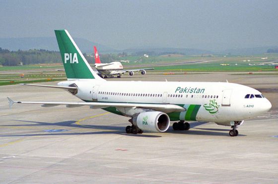 Slăbești sau îți pierzi locul de muncă: O companie aeriană a cerut personalului de cabină să slabească 15 kg până în iulie