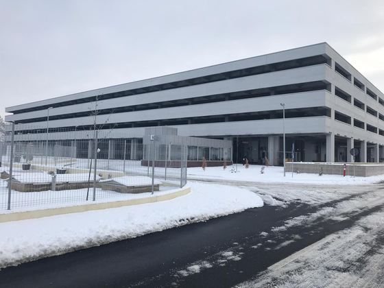 Câte mașini folosesc parcarea de  660 de locuri construită de Metrorex cu peste 320 de milioane de lei din bugetul statului. Numărul este unul ridicol