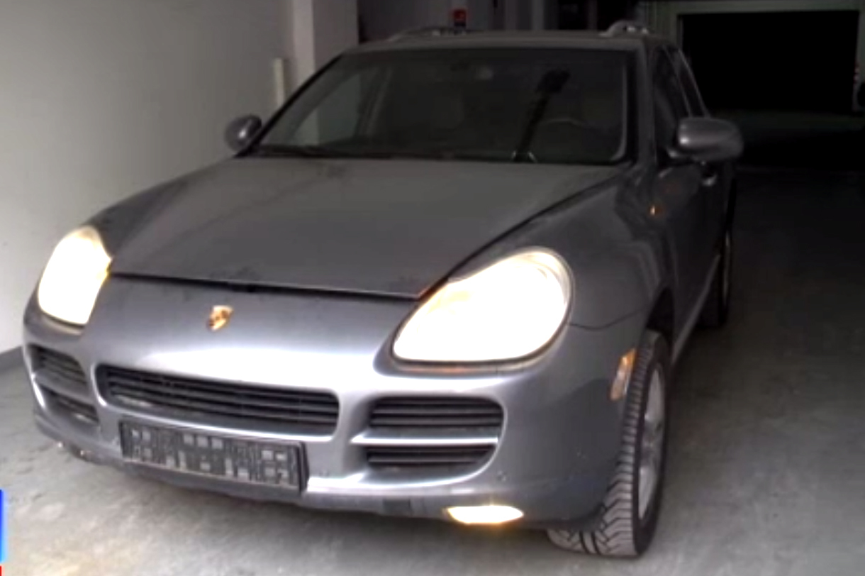 Fiscul a scos la licitație un adevărat parc auto, format din mașini confiscate de la datornicii din toată țara.Prețurile de pornire pot fi și de câteva sute de euro