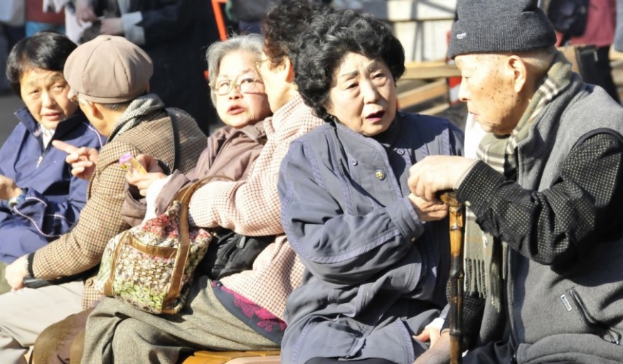 În 2018 populația Japoniei a scăzut cu aproape 450.000 de oameni, iar până în 2040 se apropie de dezastru