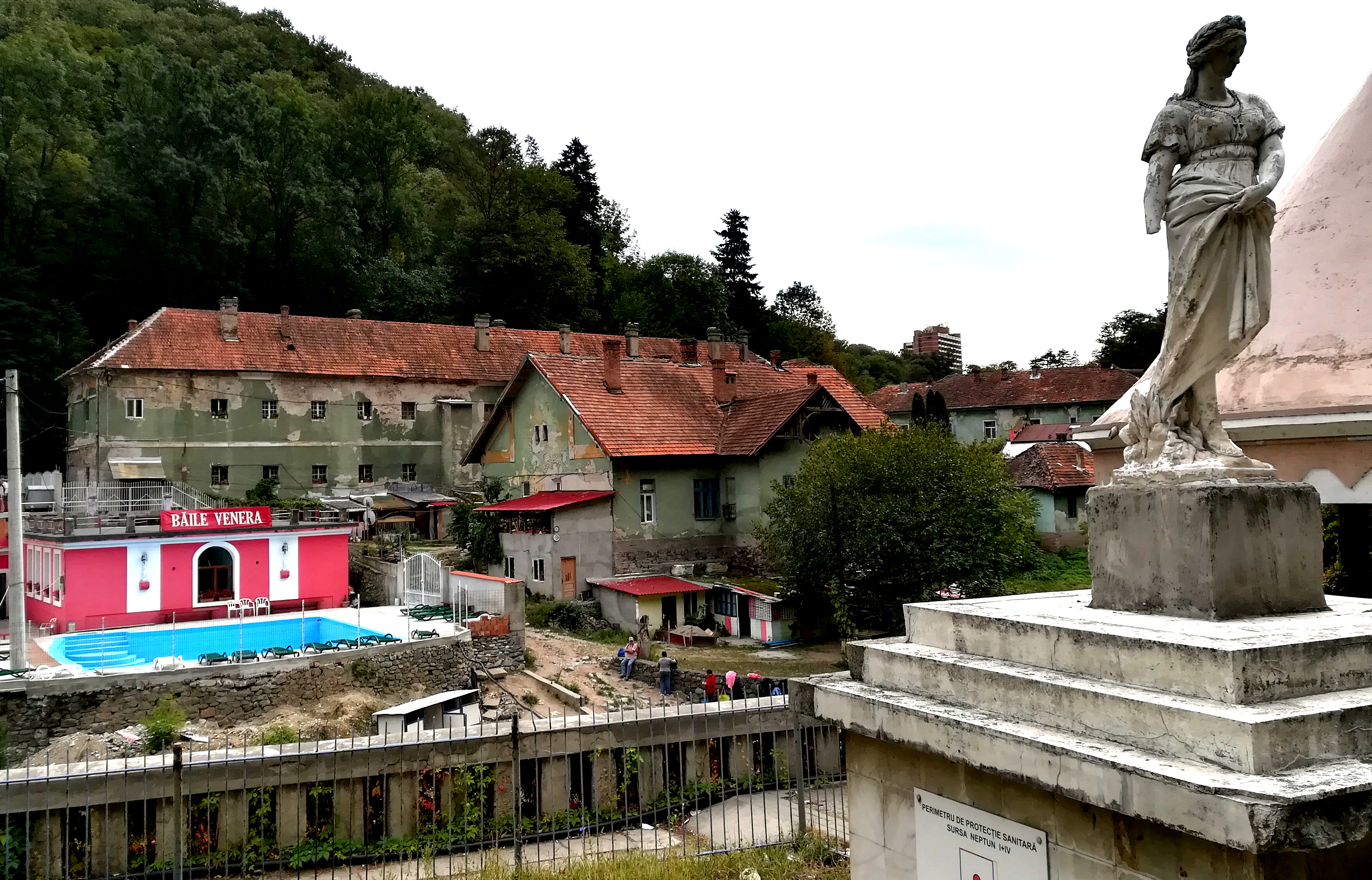 Povestea locului din România căutat de toți bogații Europei. Cum a ajuns o ruină - GALERIE FOTO