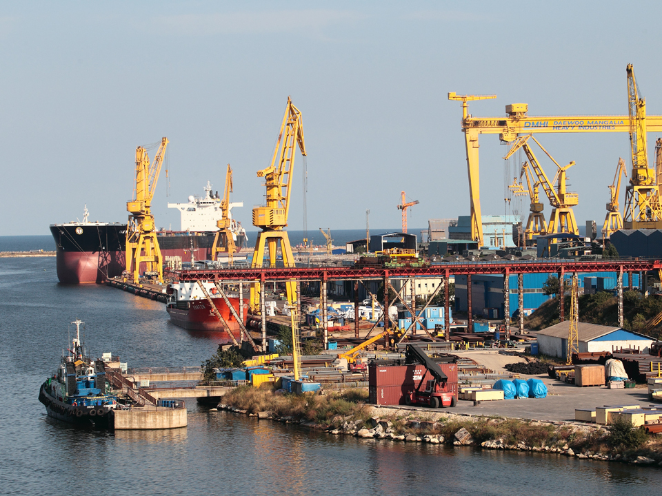 Șantierul Naval Orșova, controlat de trei SIF-uri, raportează în 2018 profit de 2,8 mil. lei, plus 5% și venituri operaționale de 52 mil. lei