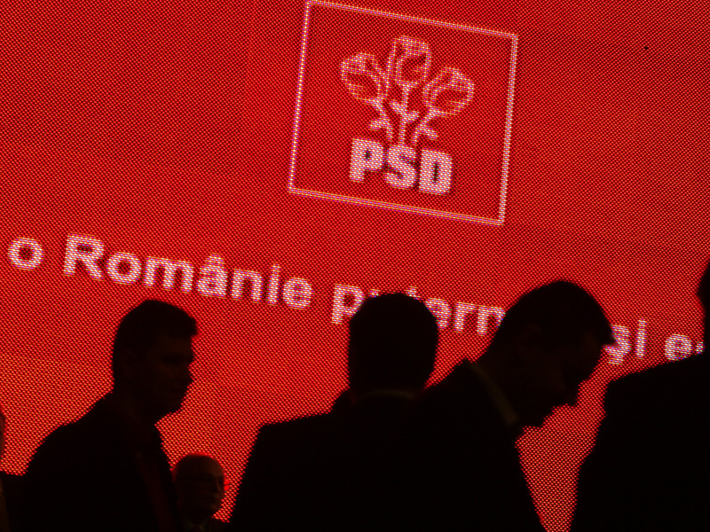 Tineretul PSD vrea să pună în dezbatere publică legalizarea prostituției și a drogurilor ușoare