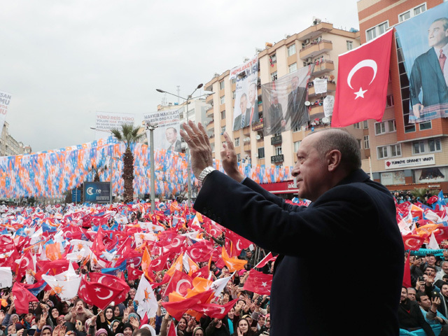 Test pentru Erdogan: Zeci de milioane de turci sunt așteptați duminică la urne pentru alegerile locale. Erdogan riscă să piardă controlul marilor orașe