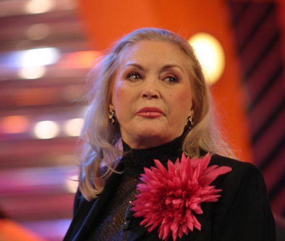Creatoarea de modă Zina Dumitrescu este în stop cardiorespirator. Se fac manevre de resuscitare