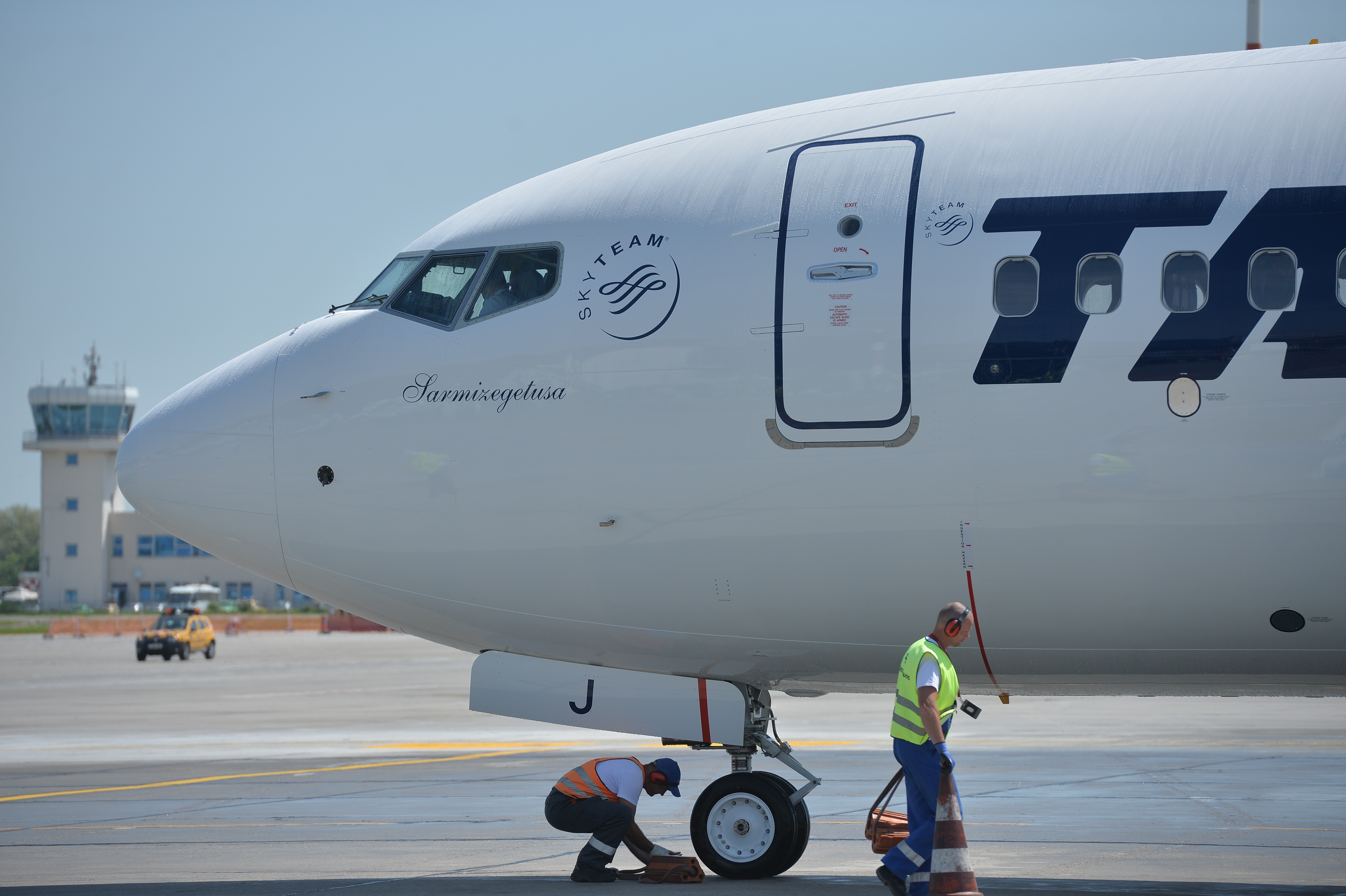 Câți directori generali a avut Tarom în ultimii 7 ani? - VIDEO
