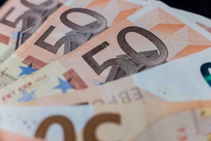 Ce a pățit un român care nu și-a plătit ratele pentru un televizor cumpărat din Germania