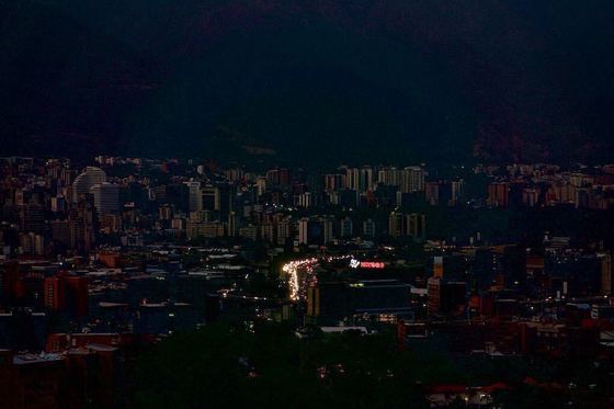 Se moare în spitalele din Venezuela, pe fondul penei de curent
