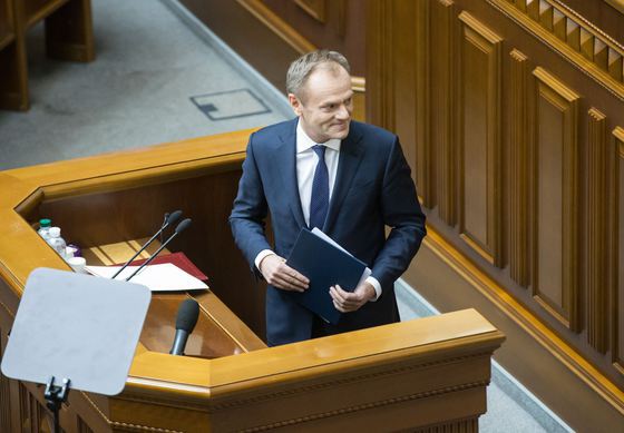 O scrisoare trimisă de o fetiță din Londra lui Donald Tusk a devenit virală pe internet/ Ce răspuns i-a dat micuței șeful Consiliului European
