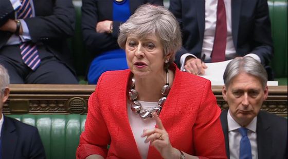 Theresa May amenință cu demisia dacă mai mulți parlamentari pro-Brexit vor vota pentru acordul negociat cu UE