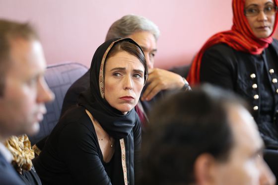 Imaginea premierului Noii Zeelande, proiectată pe Burj Khalifa din Dubai. Mesajul de mulțumire la cel mai înalt nivel