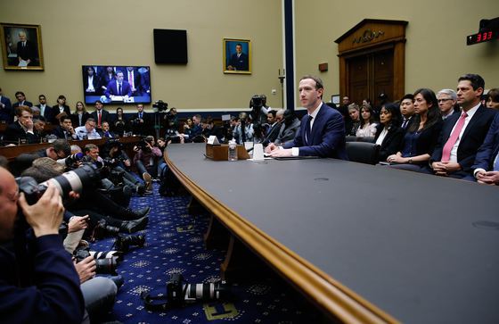 Facebook cere guvernanților lumii ajutor pentru reglementarea conținutului pe internet. Scrisoare deschisă transmisă de Mark Zuckerberg
