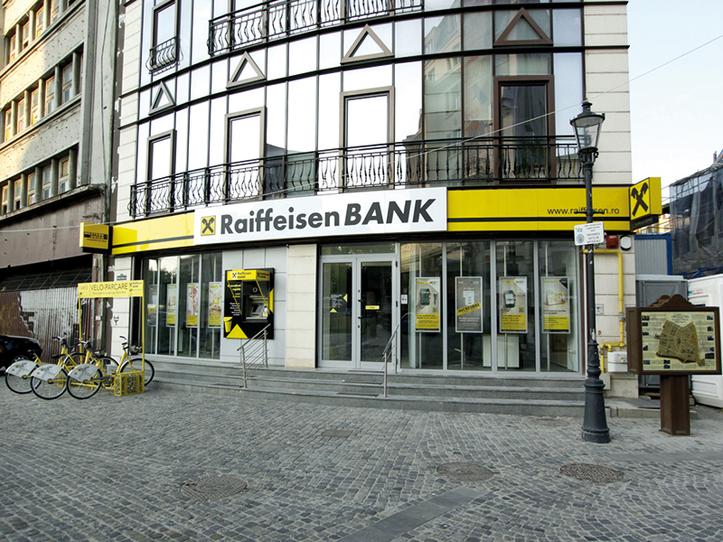 Cutremur pe piața bancară. Șeful Raiffeisen Bank International: Raiffeisen își va reevalua operațiunile din România. Țări precum Cehia, Slovacia, Serbia și Bulgaria sunt interesante