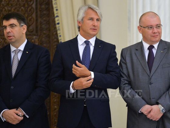 Eugen Teodorovici nu lămurește problema taxelor, dar îl sfătuiește pe Florin Cîțu să își ia medicamentele