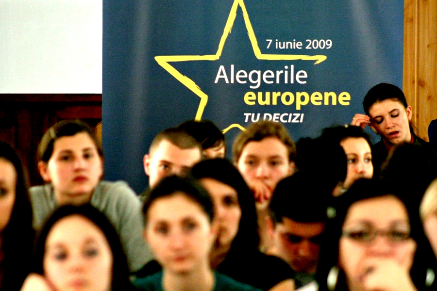Ce scrie presa străină despre candidații partidelor din România