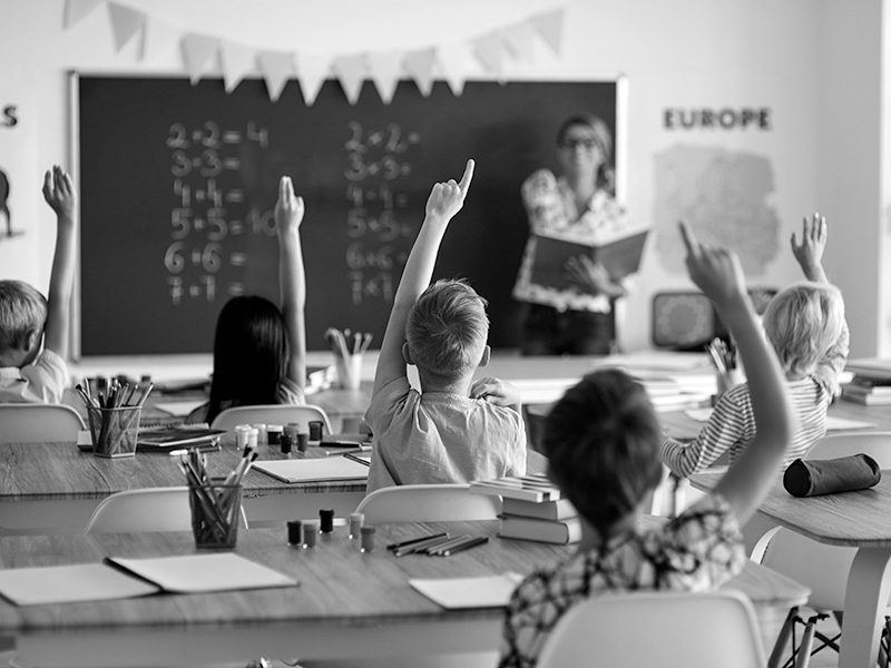 Cele mai responsabile companii din România: Accenture - Hour of Code