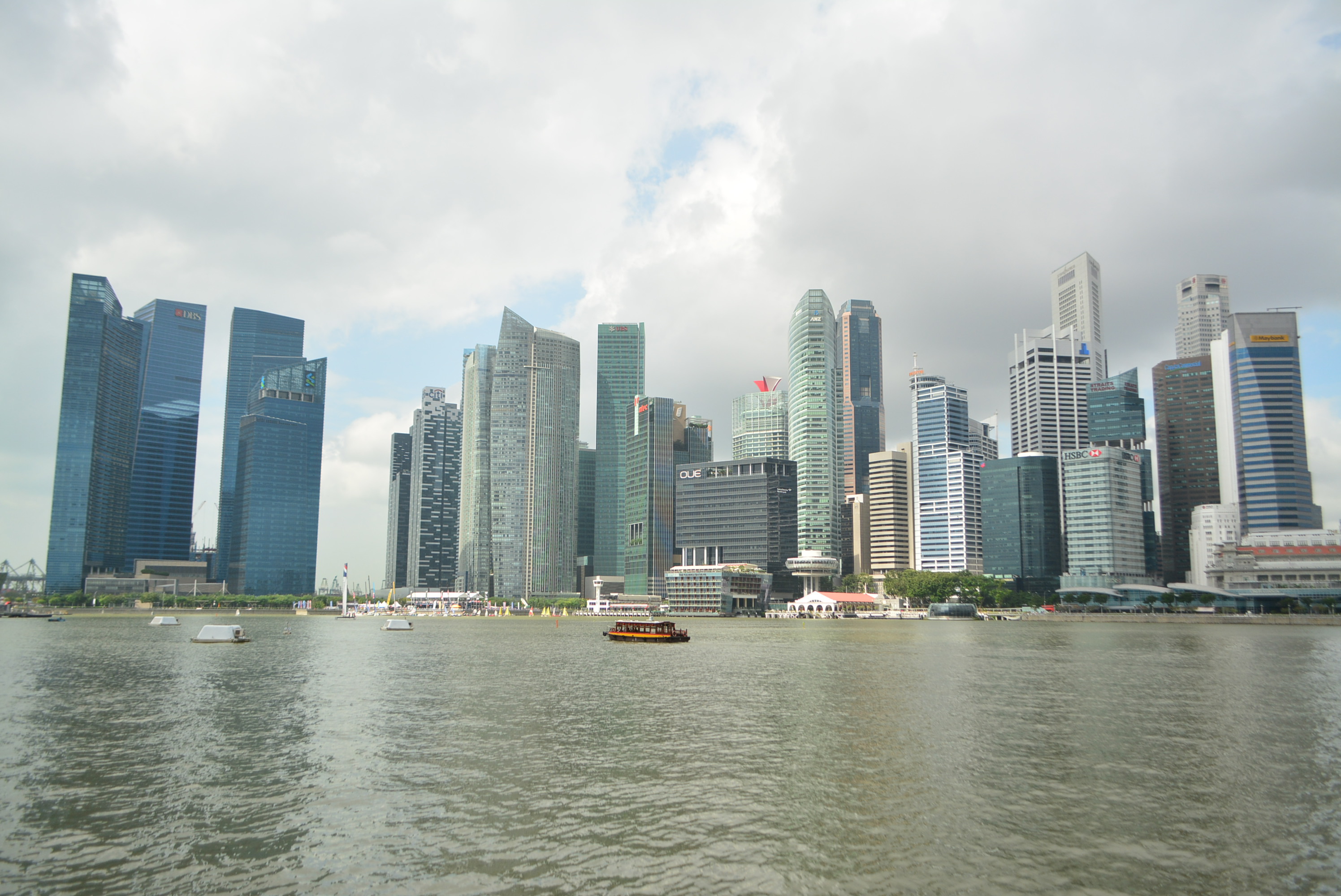Decizia radicală pe care o ia Singapore în ce privește fabricile existente în centrul orașului. Vor mai multe spații verzi pentru locuitori