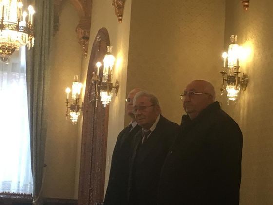 Ce întrebări i-au propus lui Iohannis, pentru REFERENDUM, cei doi deținuți politic