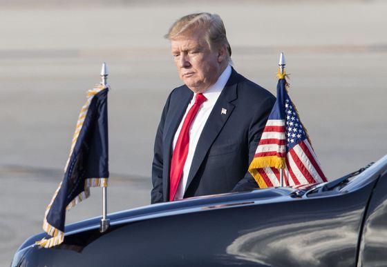 New York Times: Comisia Robert Mueller nu l-a EXONERAR pe Donald Trump, dar dovezile sunt insuficiente