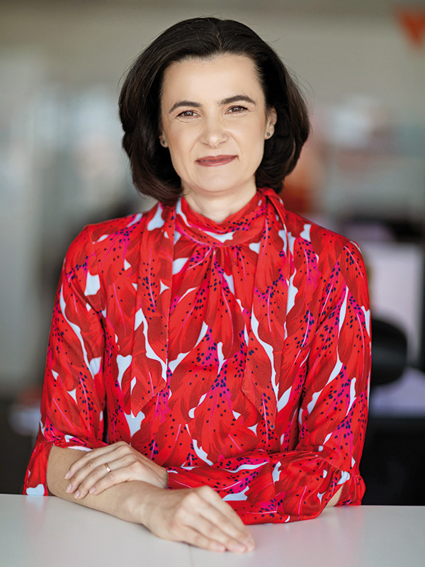 100 cele mai puternice femei din business: Mihaela Bîtu, deputy CEO și head of commercial banking { ING Bank  }