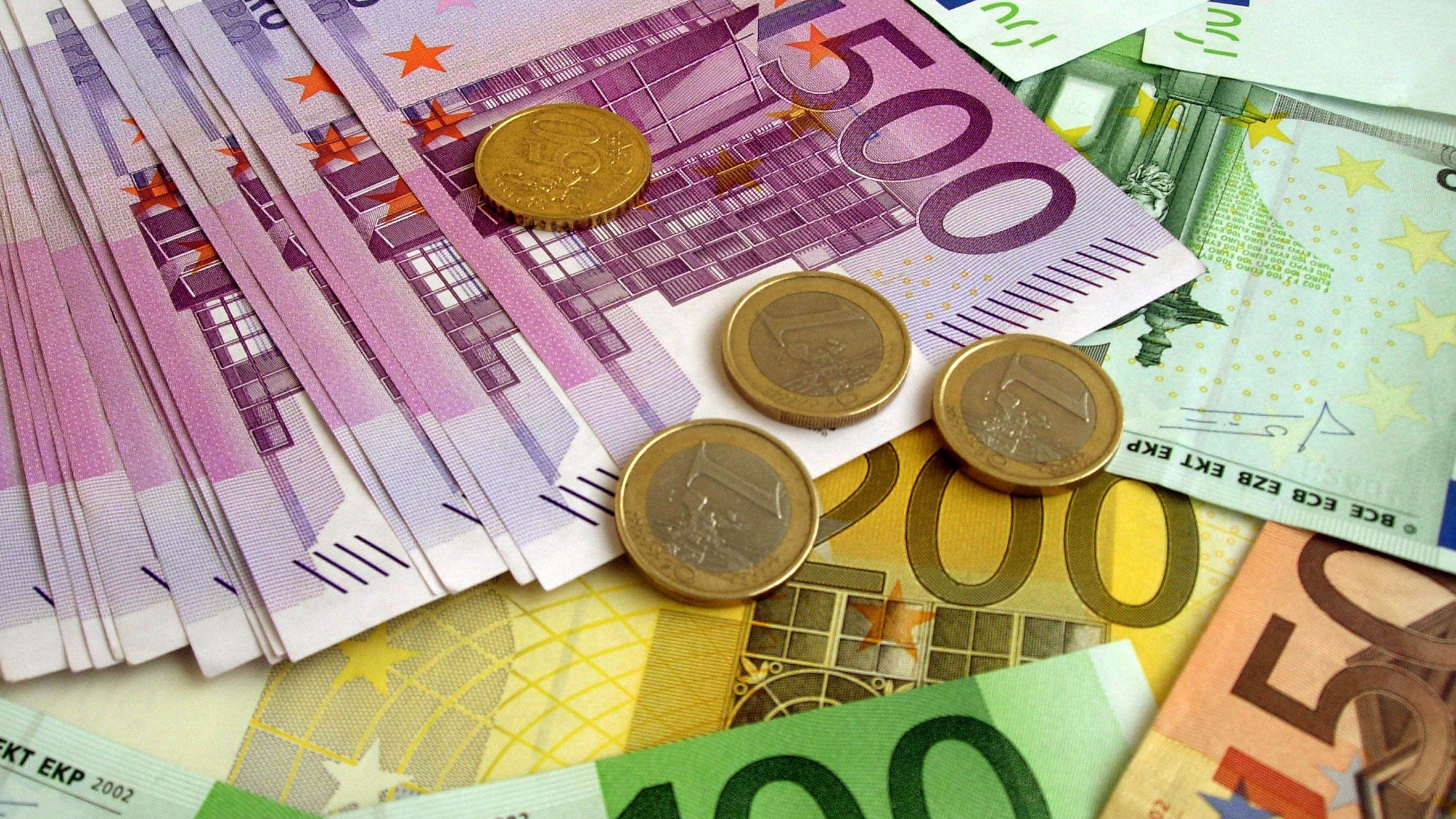 Amenzi de peste 1 miliard de euro pentru giganții bancari Barclays, Citigroup și JPMorgan după ce Comisia Europeană a demonstrat că au manipulat tranzacțiile de pe piața valutară