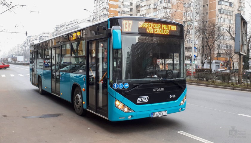 Cum arată transportul din București. Aerul condiționat, misiune imposibilă: 1 din 4 autobuze nu are instalație și doar 3 tramvaie din 280 pot regla temperatura în prag de vară