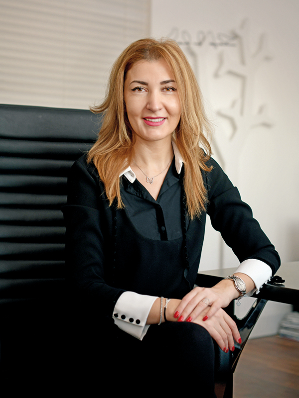 Cele mai puternice 100 de femei din business: Anda Jurcă, director național de vânzări { Teilor }